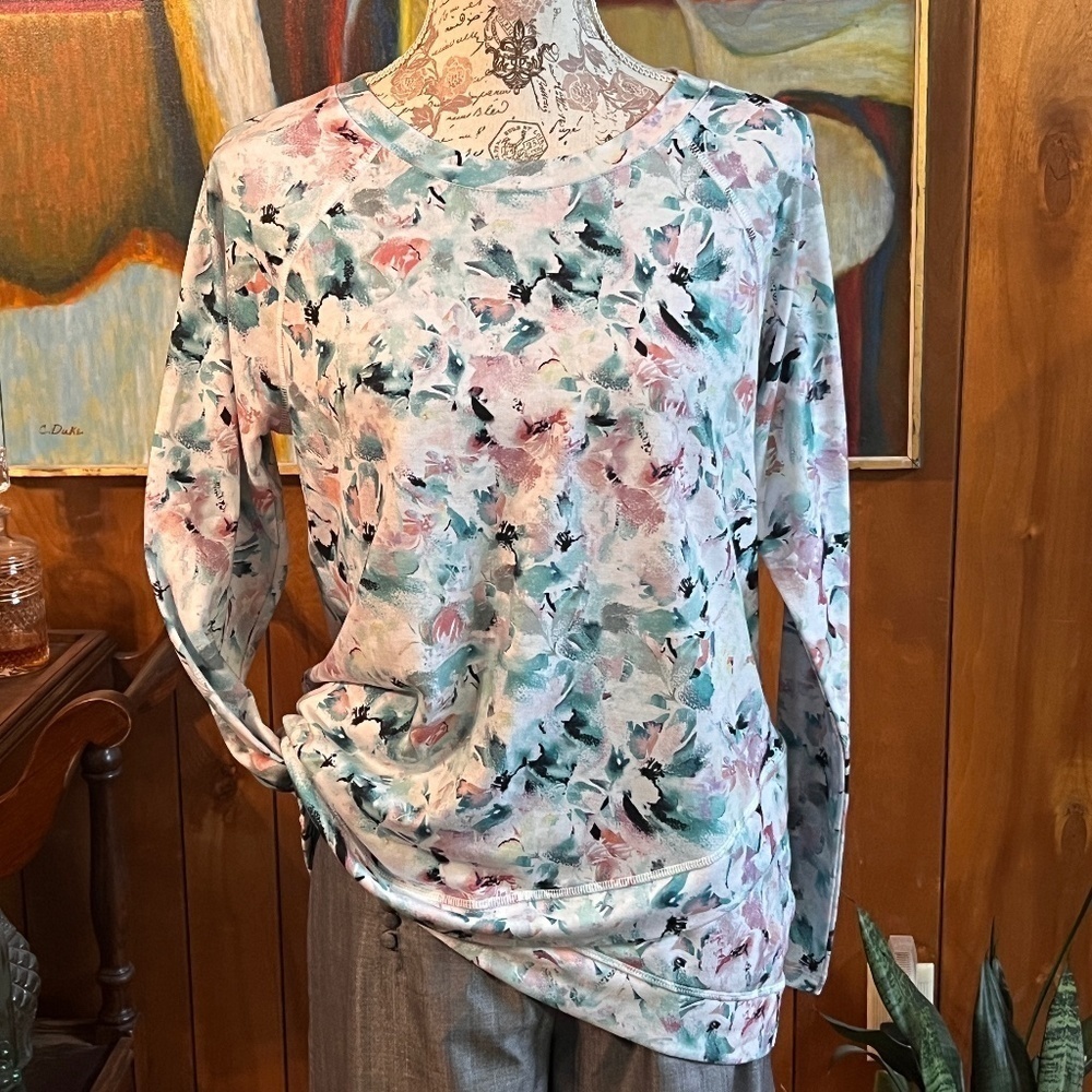 🛍️ RBX white, pink and green abstract print‎ long sleeve top size M